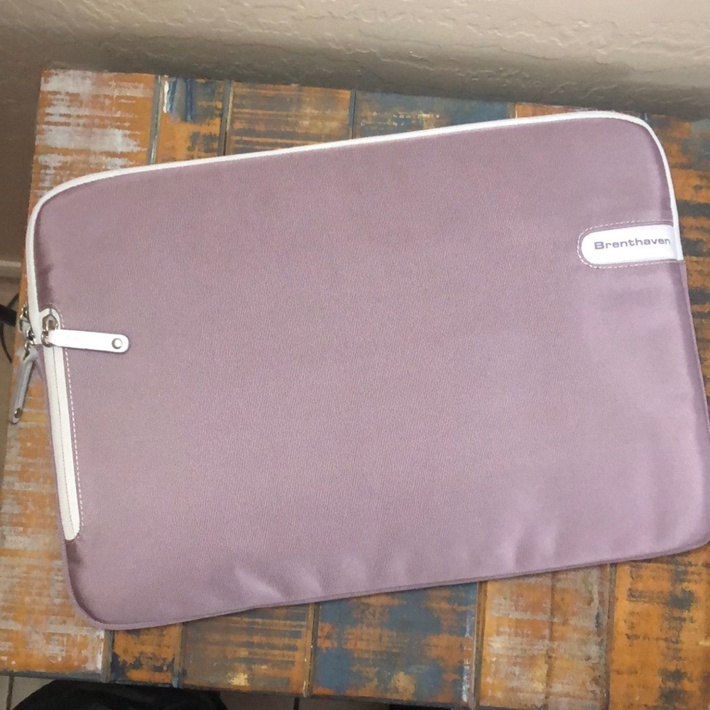 Brenthaven Padded Laptop Sleeve Case Rose Pink